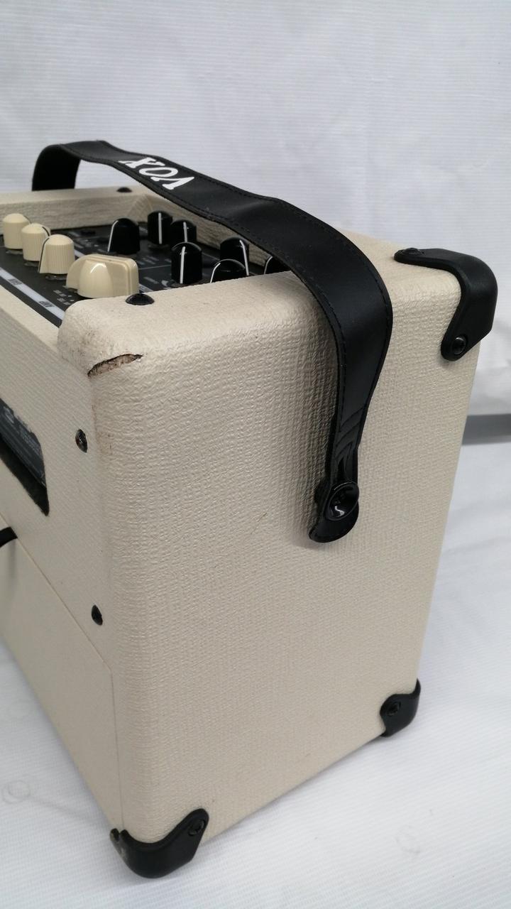 裂けあります。