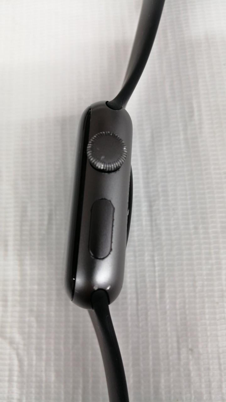 ねじ巻き擦れあり。