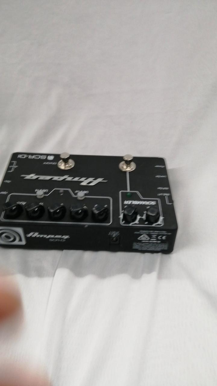 アンペグ　プリアンプ　Ampeg SCR-DI ベースプリアンプ DIボックス Ampeg