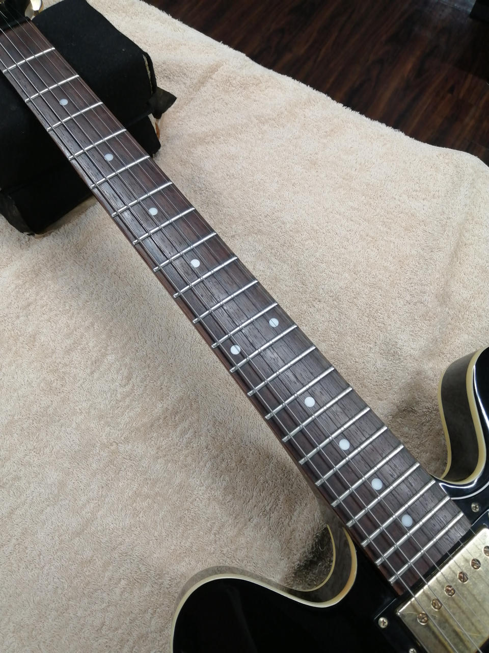 EPIPHONE|セミアコ|【ハードオフ公式通販】オフモール|1010770000046367