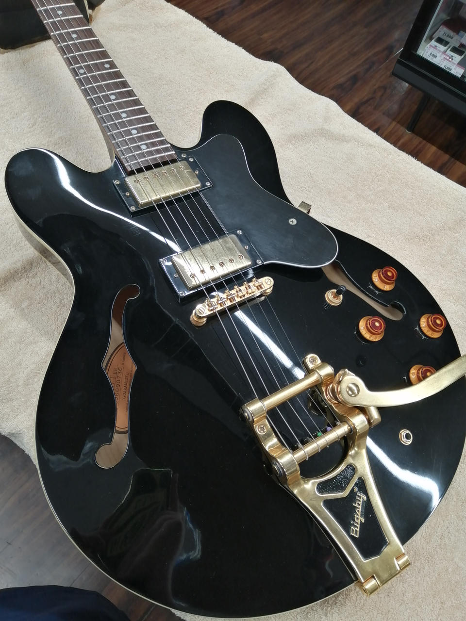 EPIPHONE|セミアコ|【ハードオフ公式通販】オフモール|1010770000046367