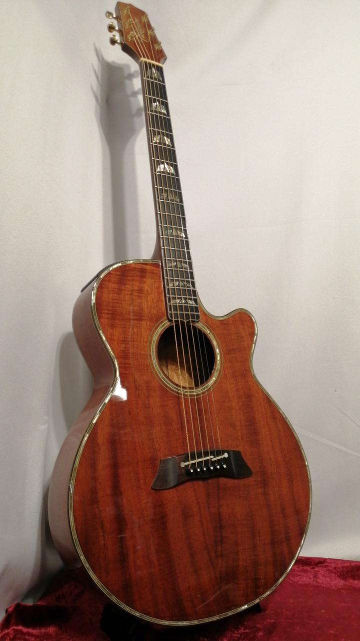 超美品 TAKAMINE T-F2 AN ホールピックアップ付エレアコ 超美品 TAKAMINE T-F2 AN ホールピックアップ付エレアコ