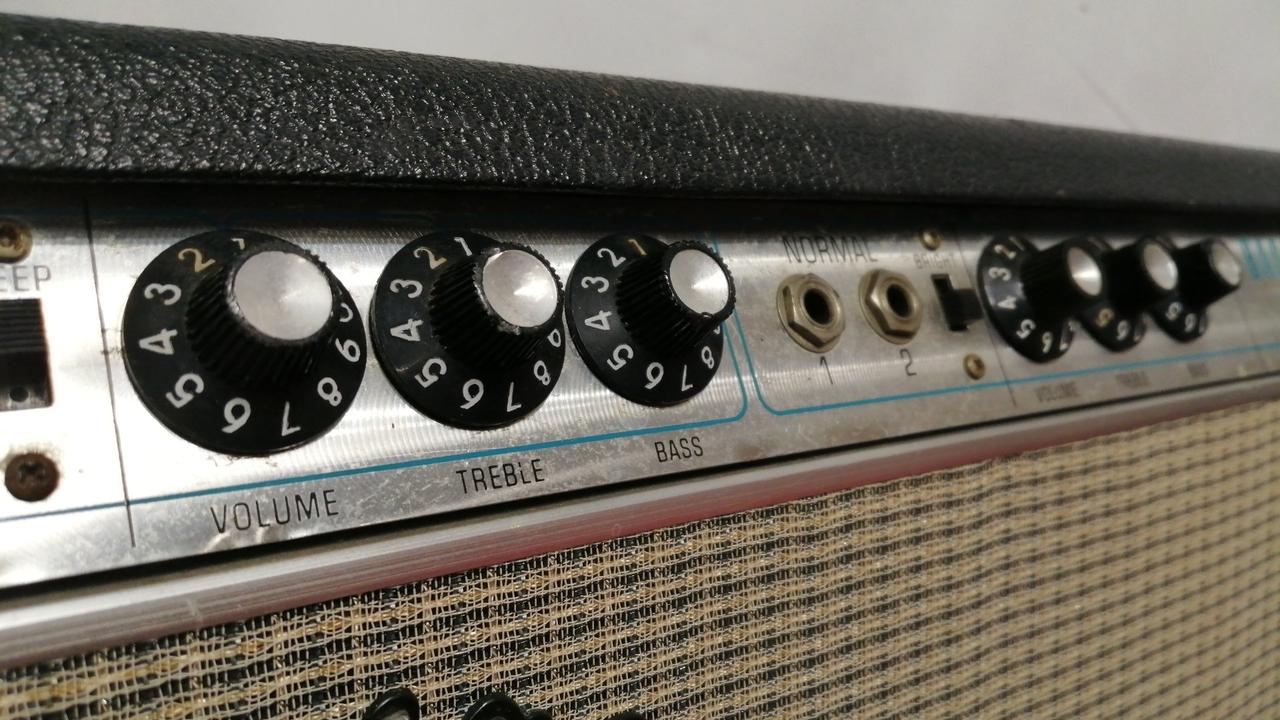 フェンダー べースマン－アンプ ヴィンテージのヘッドアンプ