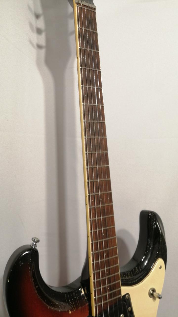 Mosrite 1964 エレキギター ブラック ハードケース付き Mosrite 1964 エレキギター ブラック ハードケース付き Mosrite