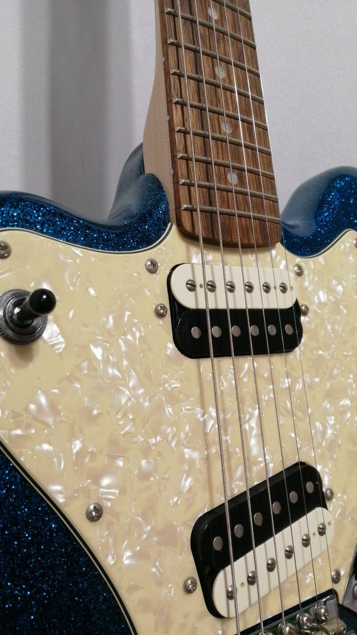 スクワイア　エレキギター Squier by Fender SONIC STRATOCASTER HT Maple Fingerboard
