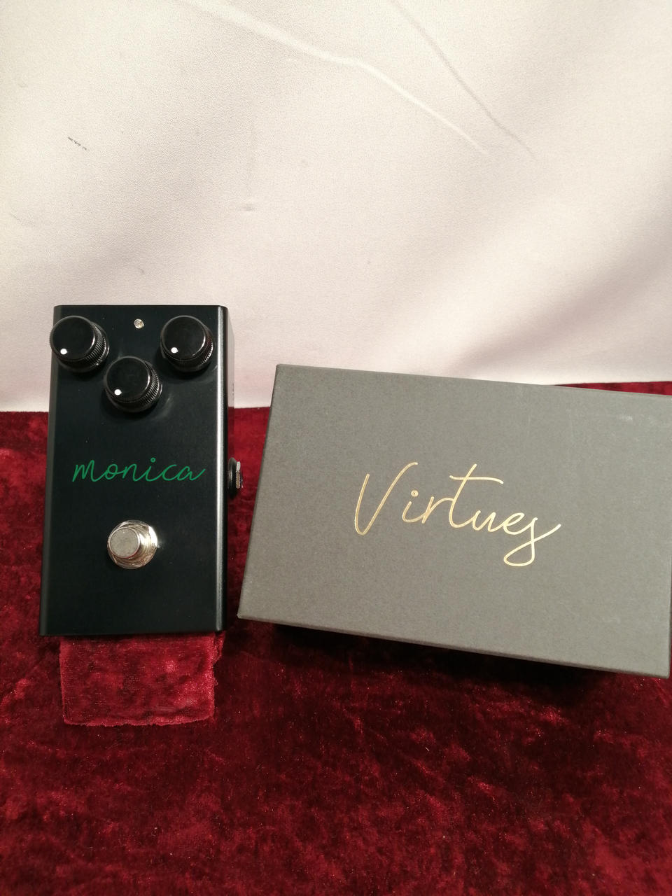 （美品：元箱付）Virtues エフェクター monica Virtues monica エフェクター おしゃれ×高音質 Virtues monica