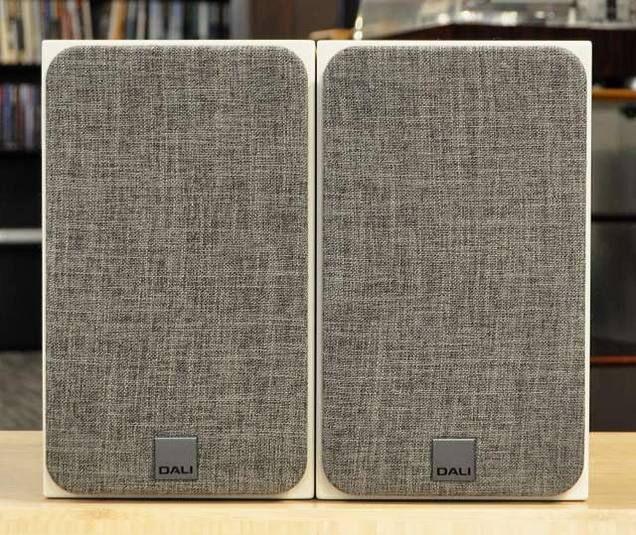 DALI 型番：OBERON　1 ブックシェルフスピーカー