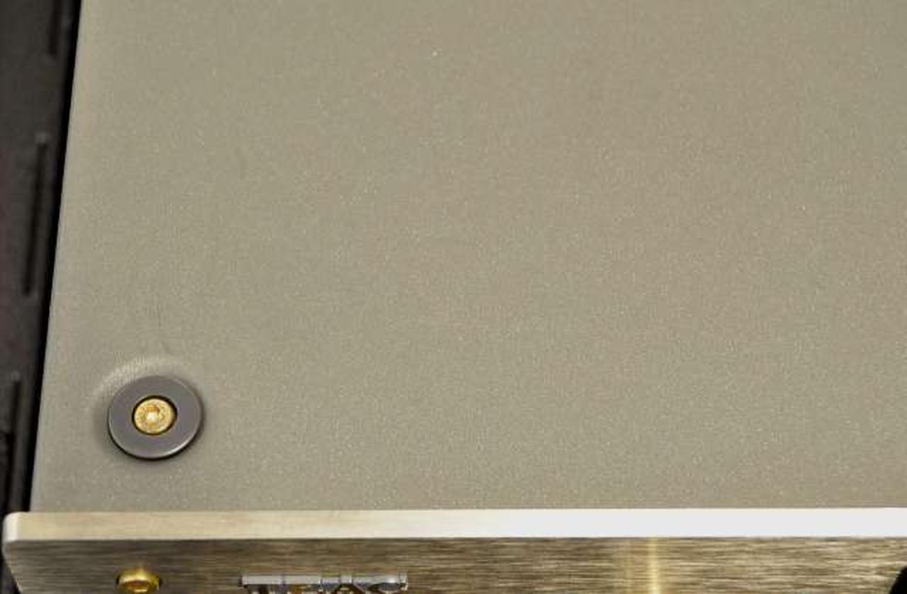 天板にくすみ感