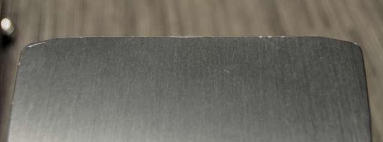 エッジ部にキズ
