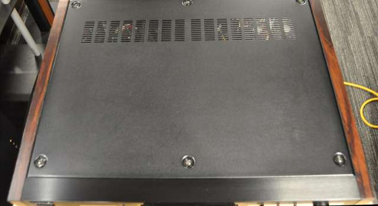 天板にくすみ感