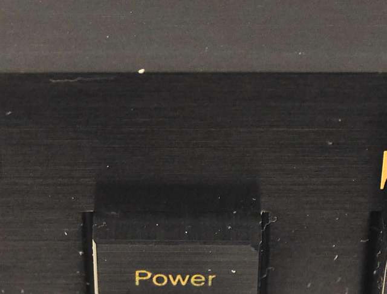 エッジ部にキズ