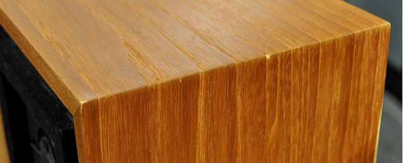 天板エッジ部にキズ