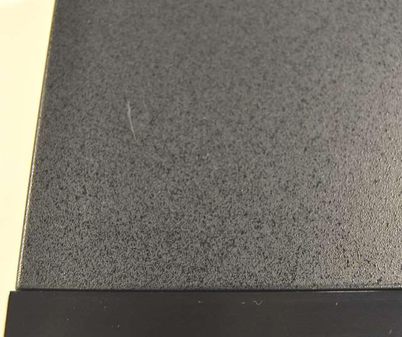 天板左手前にキズ