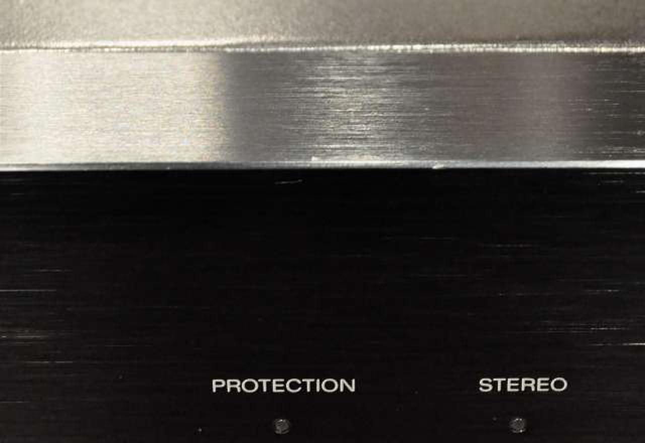 エッジ部に打ちキズ