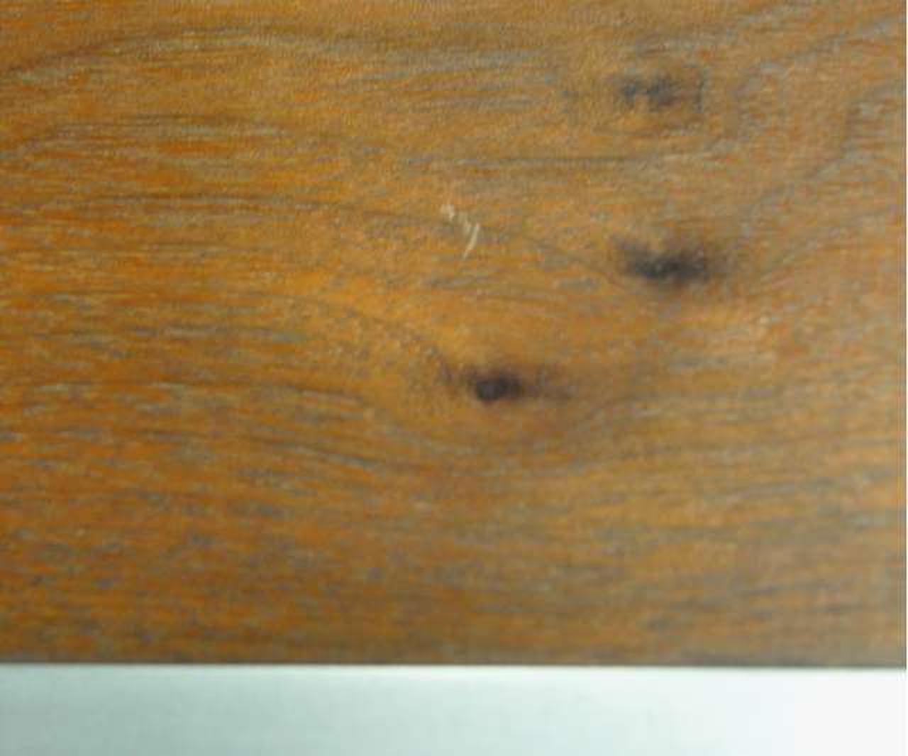 天板に小傷