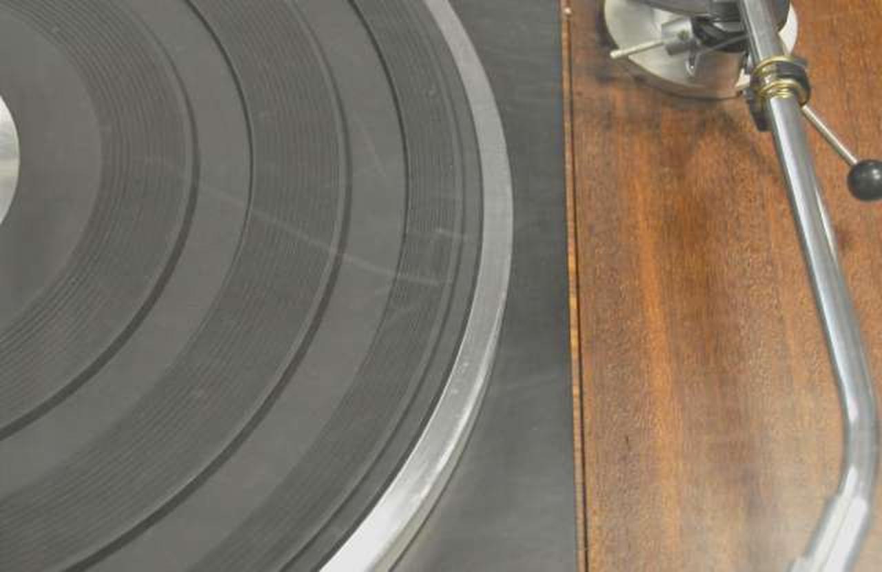 アクリルカバーにキズ