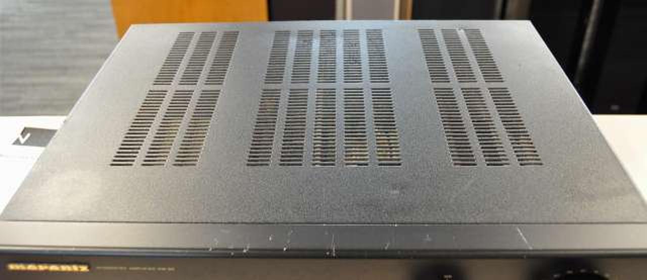 天板にキズ・凹み跡