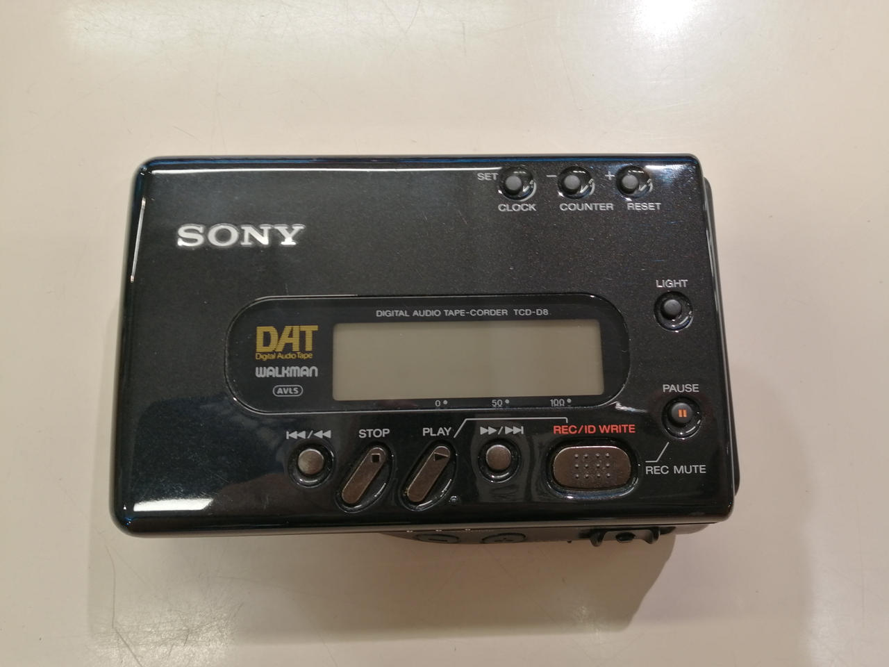 SONY　ソニー　TCD-D8　DATウォークマン　動作品　ケース　アダプター SONY ソニー TCD-D8 DATウォークマン 動作品 ケース アダプター
