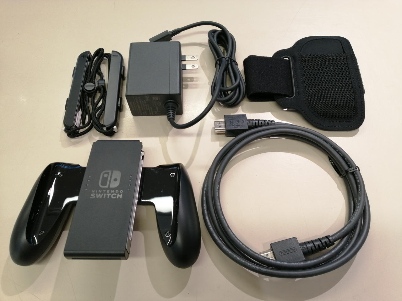 う*。様 Nintendo Switch 稼働品、使用感有り ソフトの多様性」代償誰支払うべき？ニンテンドースイッチに今