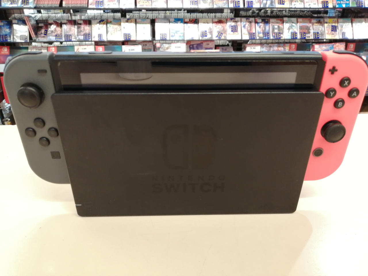 任天堂　UNO 新品未使用品 bd05837b7019fbc09eb44a96451d36