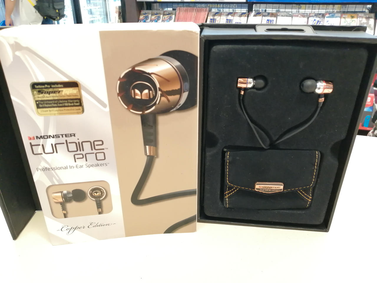 八6035【未使用品】MONSTER イヤホン　turbine pro MONSTER CABLE 【中古】turbine PRO-CPR（カッパー）【秋葉原