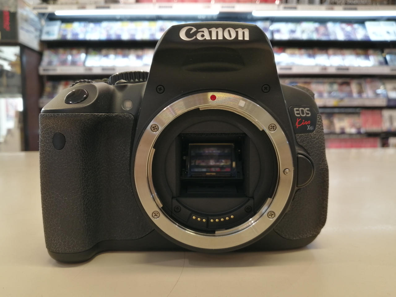 Canon デジタル一眼レフカメラ 本体 ハードケース付き 動作未確認 Amazon | Canon デジタル一眼レフカメラ EOS Kiss デジタル X