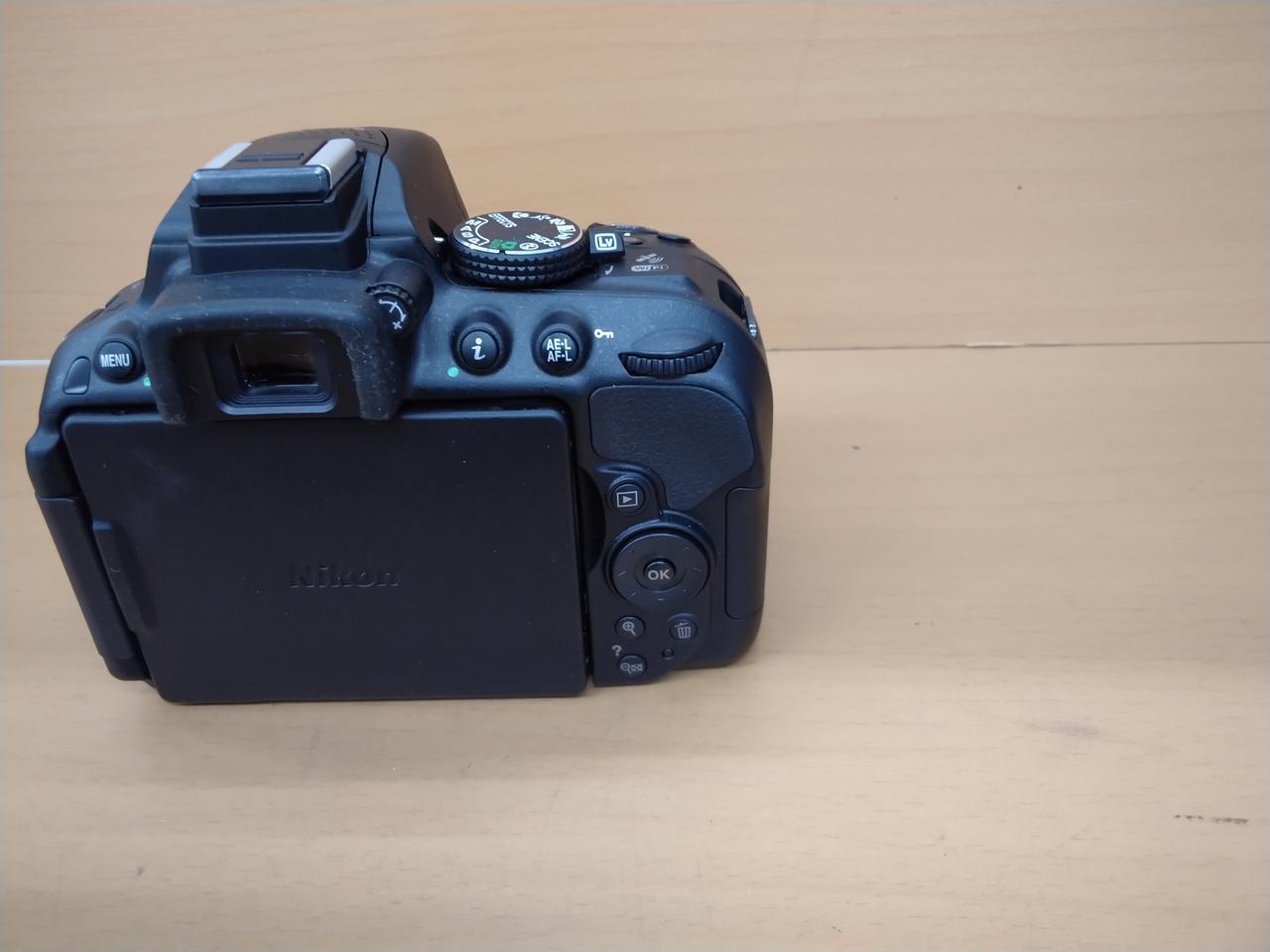 【使用少美品】ニコン一眼レフカメラD5300＋D3400ダブルズームキット他 Amazon | Nikon デジタル一眼レフカメラ D3400 ダブルズーム