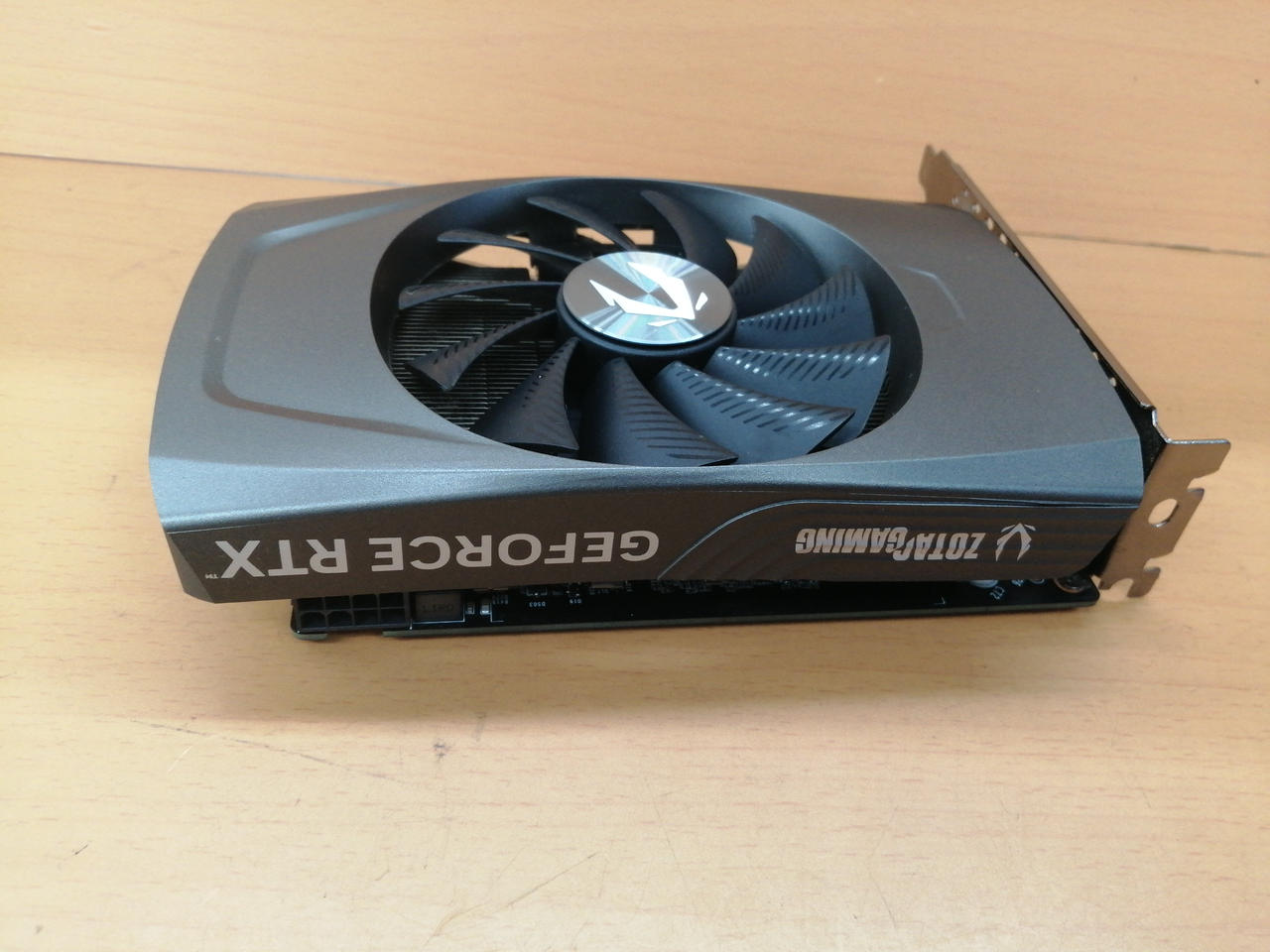 ZOTAC GeForce970 グラフィックボード 中古 Amazon | ZOTAC GeForce GTX 970 BLOW グラフィックスボード