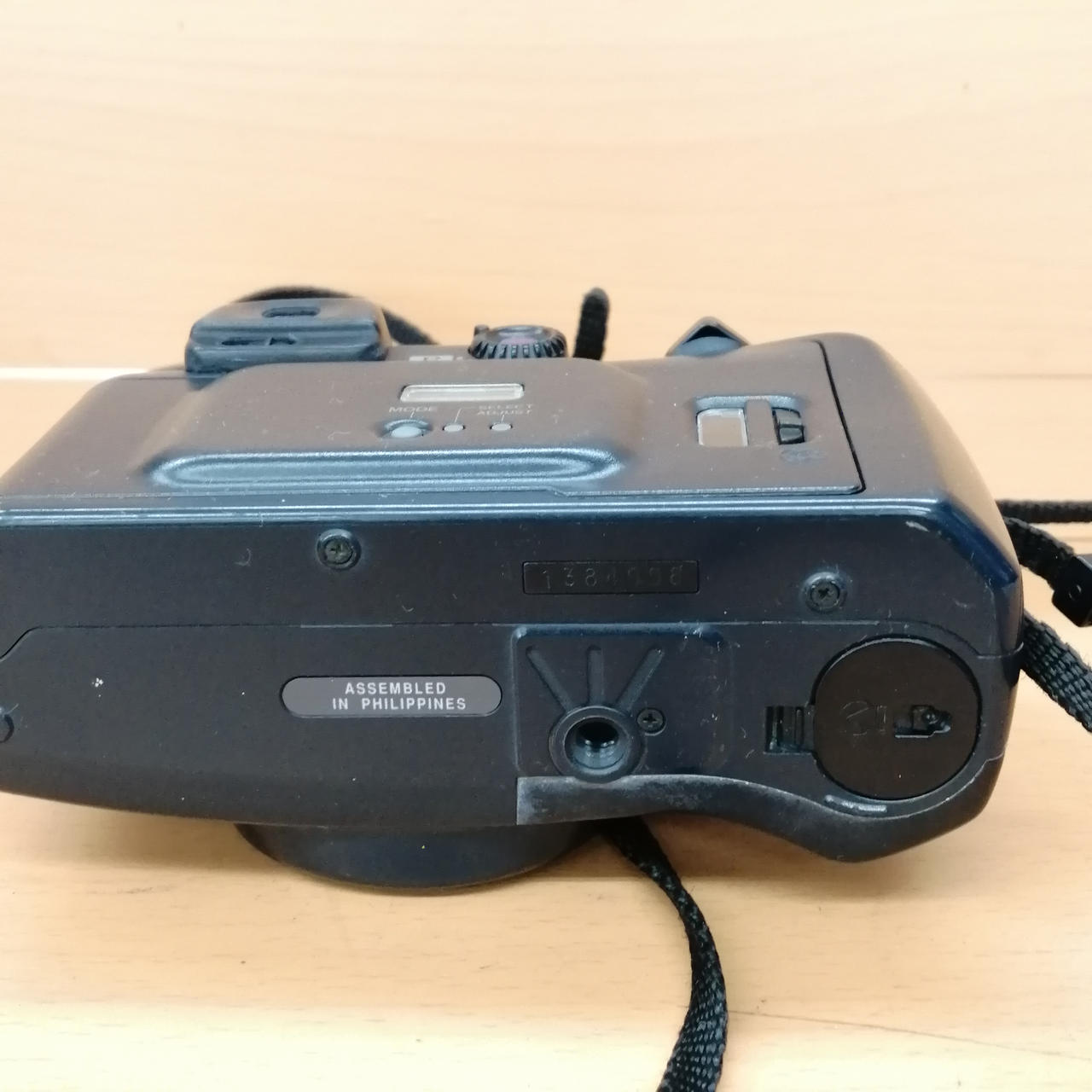 PENTAX ME 動作保証(少し打痕ありだが綺麗)#328 Pentax MEの分解｜フィルムカメラ修理のアクアカメラ