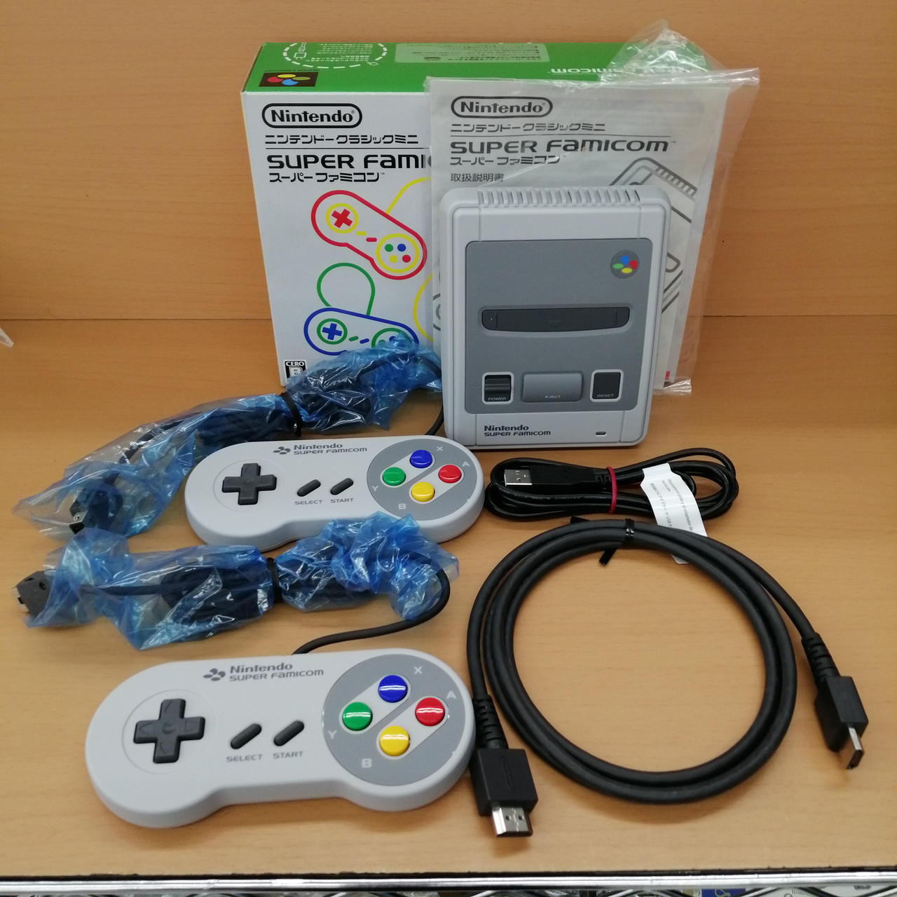 Nintendoクラシックミニ ファミコン＆スーパーファミコン Amazon | ニンテンドークラシックミニ ファミリーコンピュータ