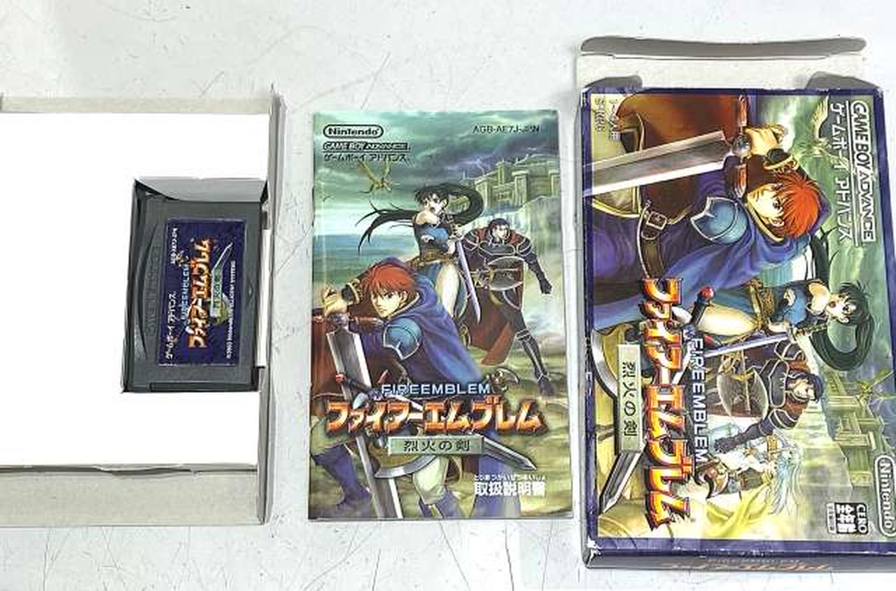 ゲームボーイアドバンス - アドバンスSP  ファイヤーエンブレムソフト付き ゲームボーイアドバンス用ソフト ファイアーエンブレム 烈火の剣