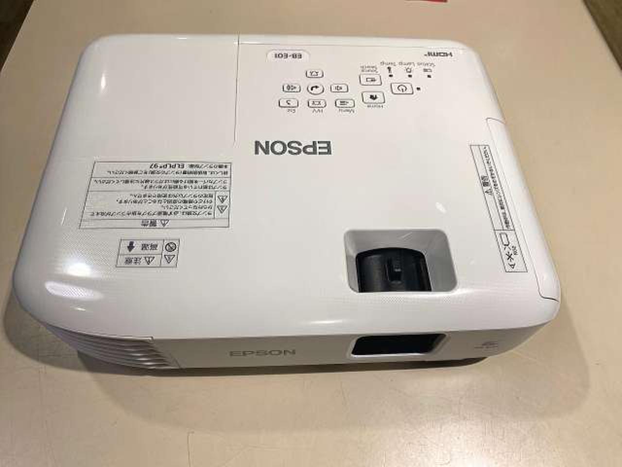 EPSON EB-E01 プロジェクター本体　ジャンク品 EPSON EB-E01 プロジェクター本体 ジャンク品