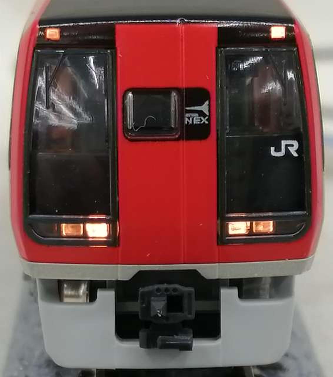 クモハ252-8 前照灯