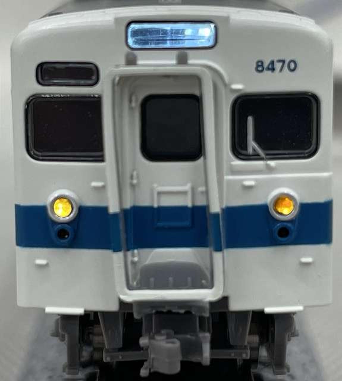 クハ8470 前照灯