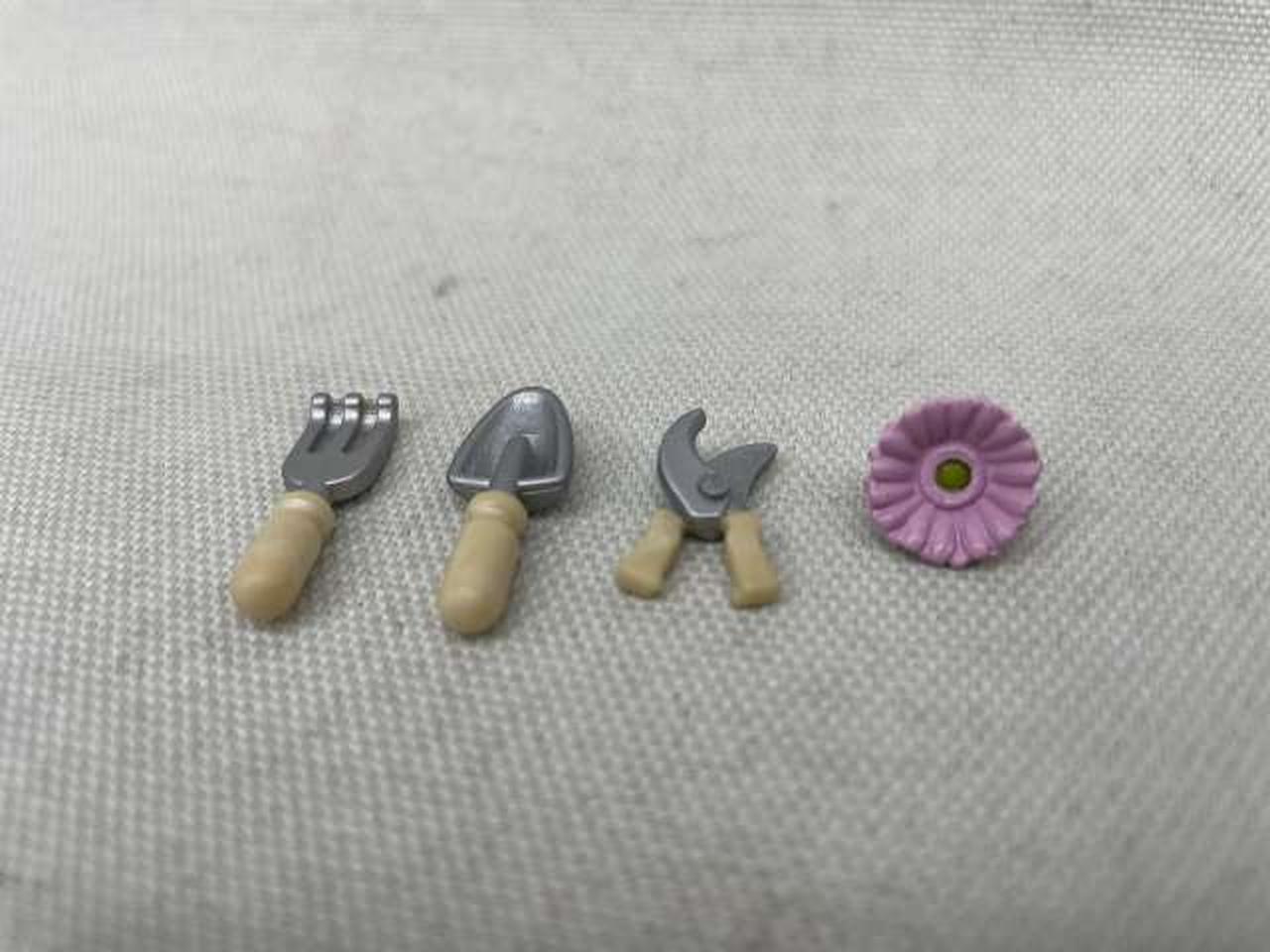追加画像です。ガーベラの花ありました！4