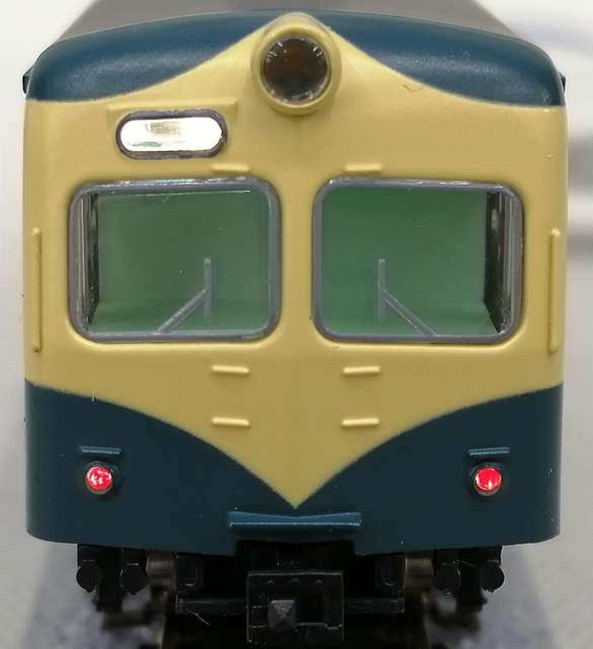 クハ76064 尾灯