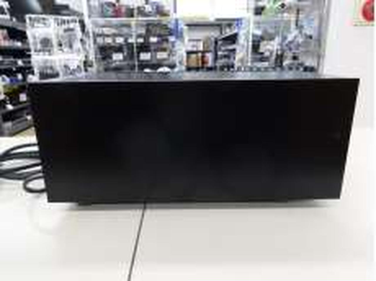 白いモヤは映り込みです