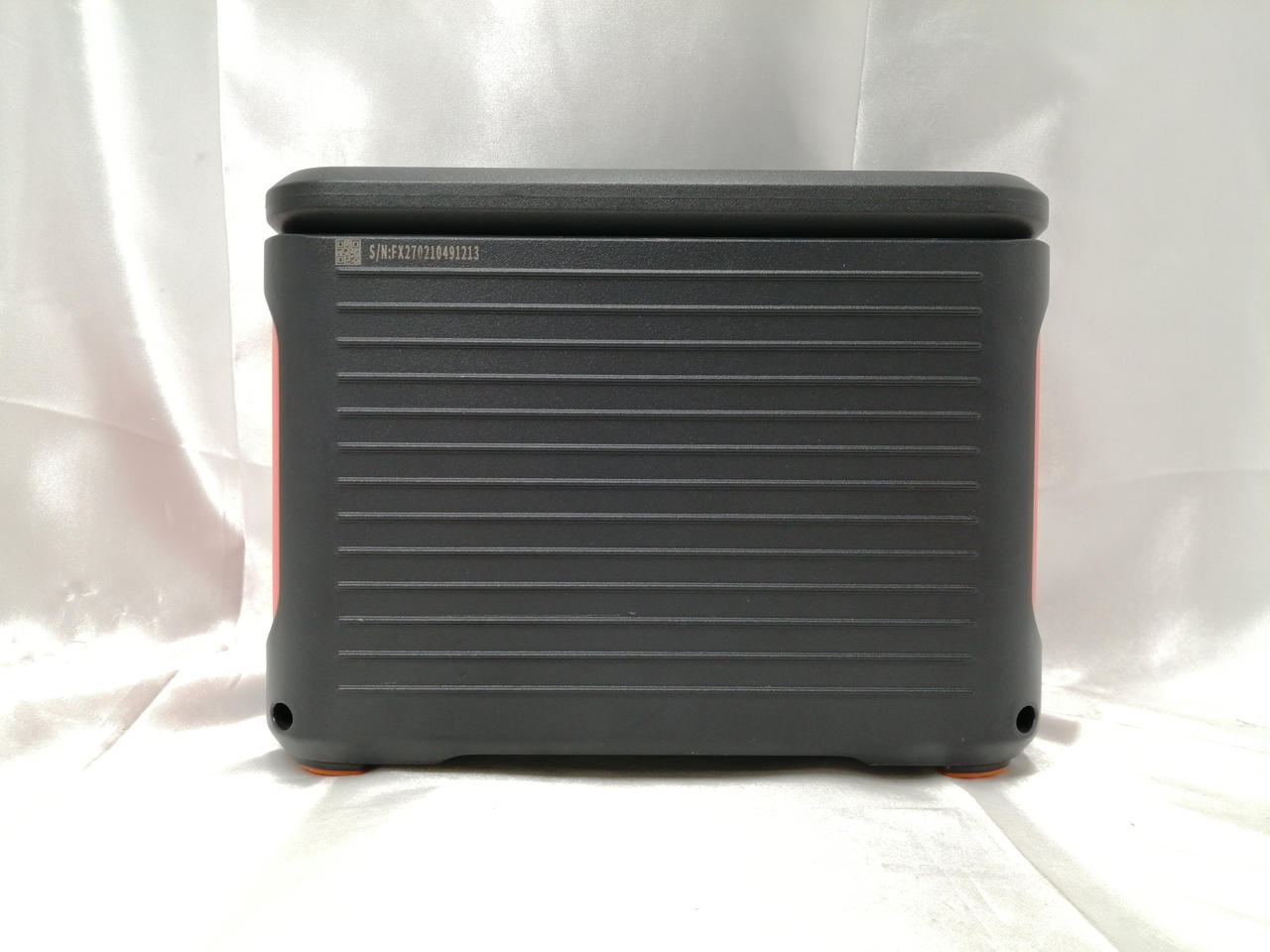 発電機・ポータブル電源 Jackery PowerBar 83Wh 23200mAh 持ち歩けるコンセント「Jackery PowerBar」の特徴や写真をブログ
