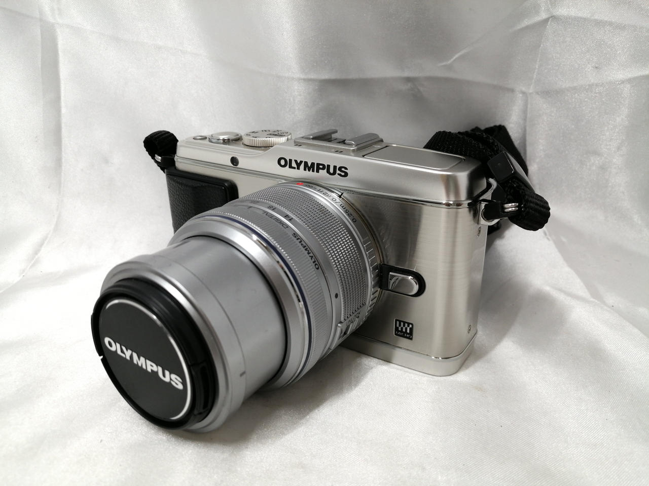 【✨美品✨】OLYMPUS FE-270 コンデジ シルバー 平成レトロ ✨美品✨】OLYMPUS FE-270 コンデジ シルバー 平成レトロ ✨美品