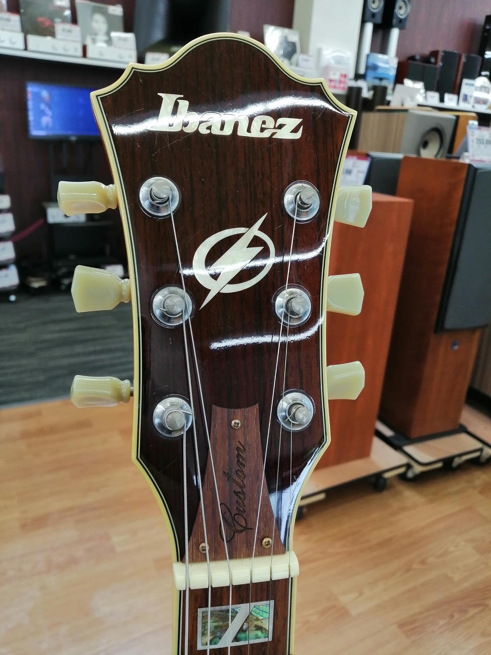 ✴︎Ibanez✴︎AK85-DVS✴︎フルアコエレキギター✴︎fender