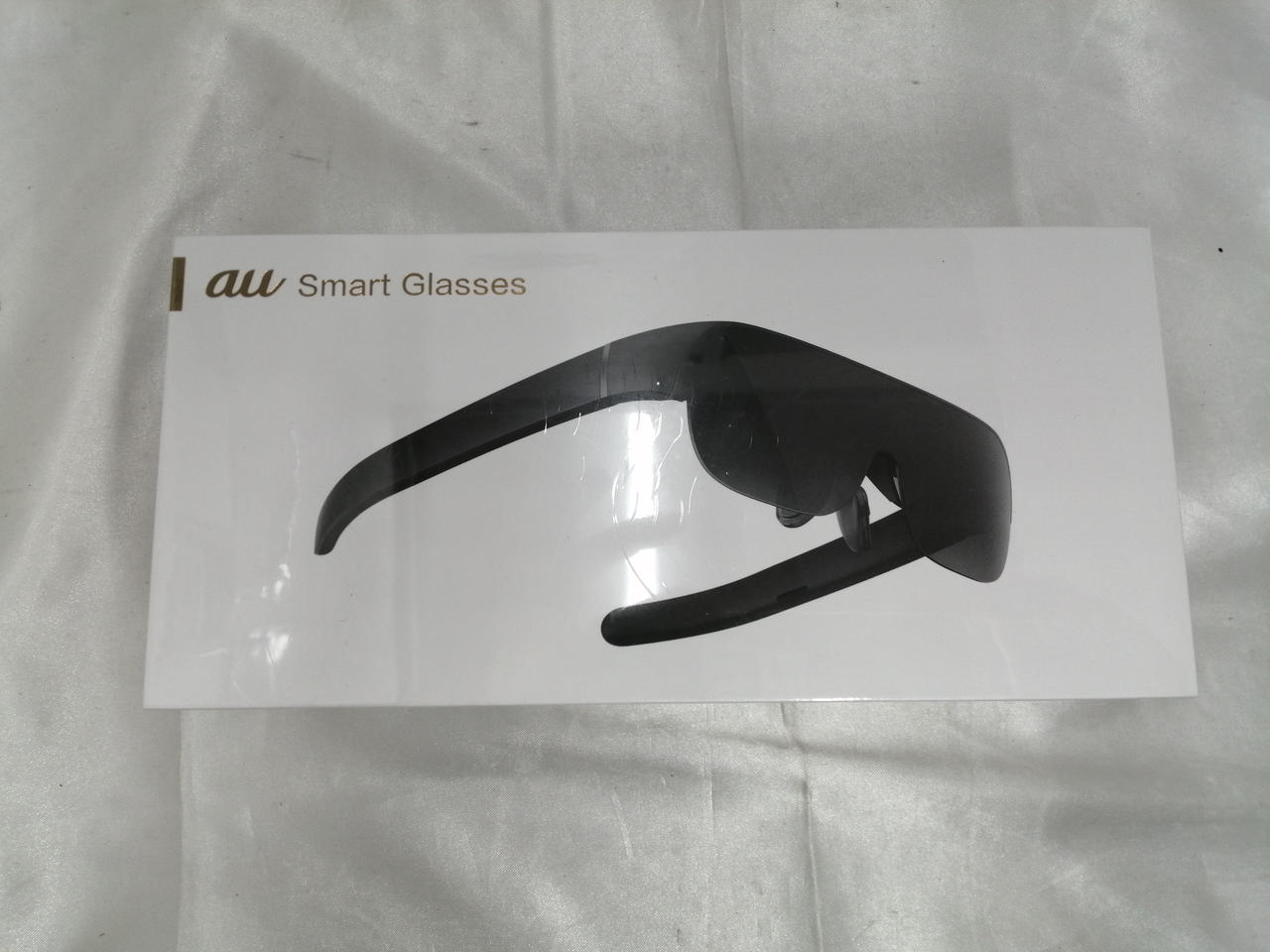 au スマートグラス KDDI、約120型相当の映像を楽しめるスマートグラス「au Smart