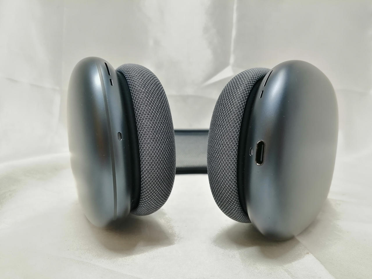 ◽️超美品◽️AIRPODS MAX_おまけ付き Amazon.co.jp: 【整備済み品】Apple AirPods Max シルバー