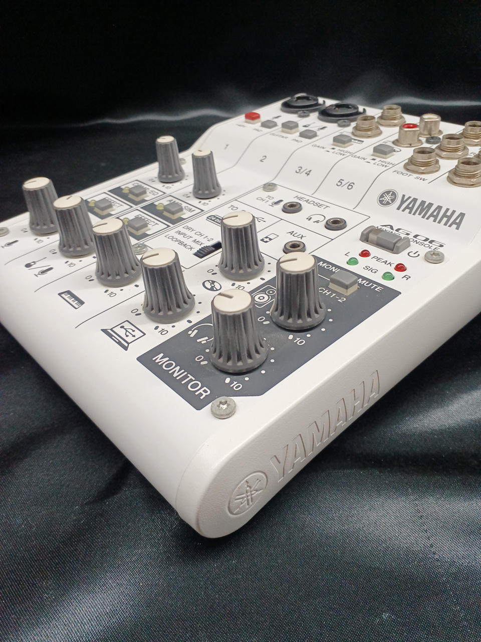 YAMAHA デジタルミキサー 01x インターフェース MIDI