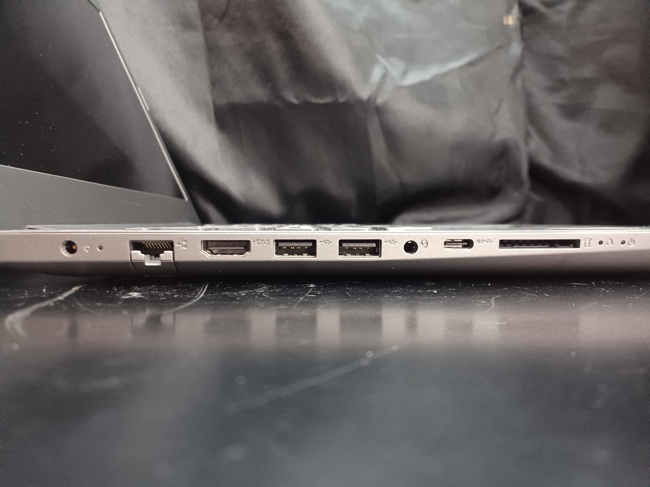 中古☆Lenovo ノートパソコン ideapad 81BF0006JP ② 中古☆Lenovo ノートパソコン ideapad 81BF0006JP ② Windows