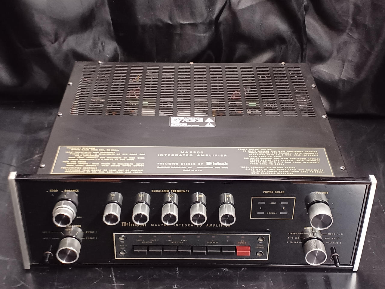 年代物　MCINTOSH　MA6200 プリメインアンプ マッキントッシュ 年代物 MCINTOSH MA6200 プリメインアンプ マッキントッシュ