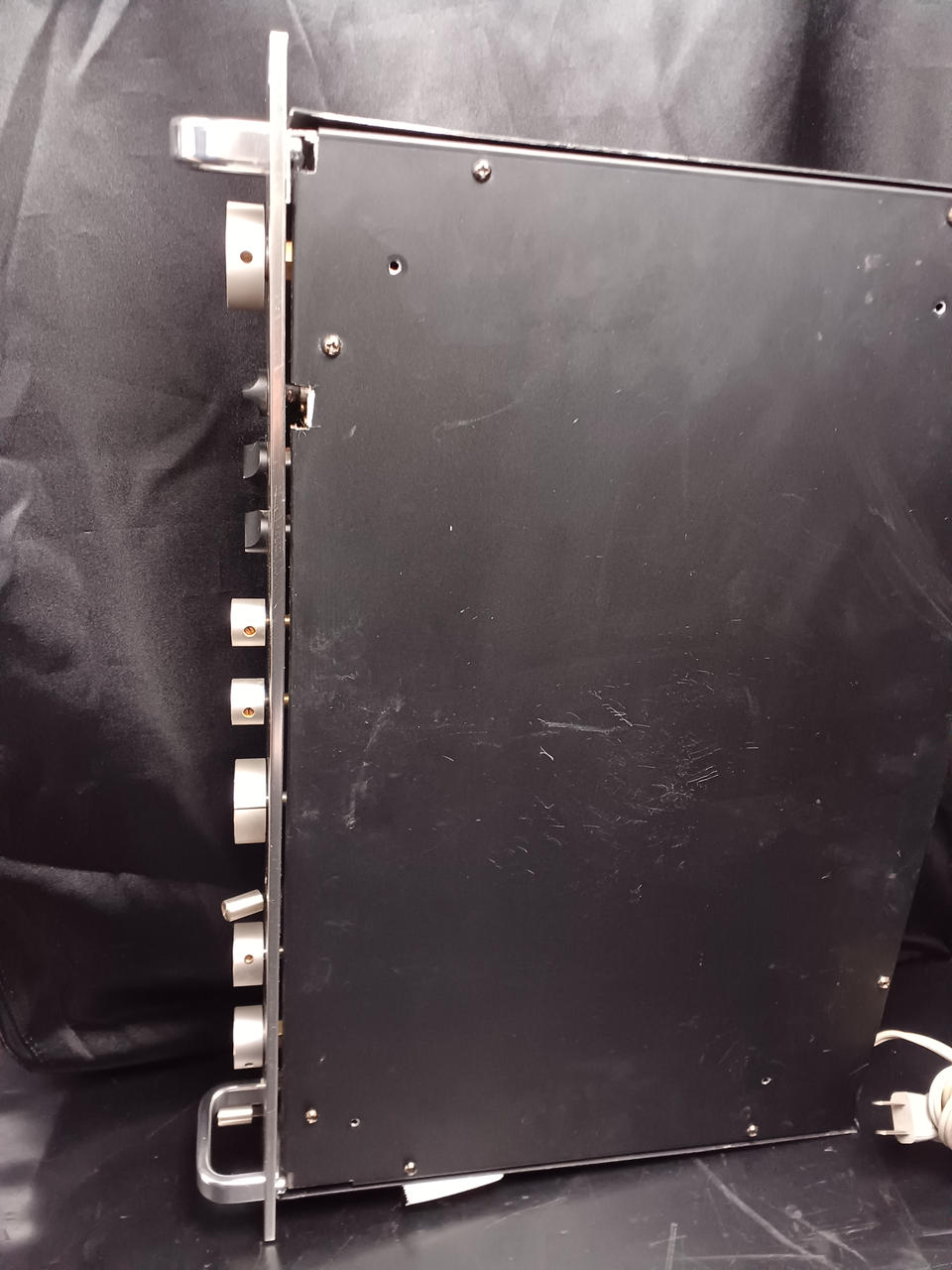 裏側取っ手取り付け跡