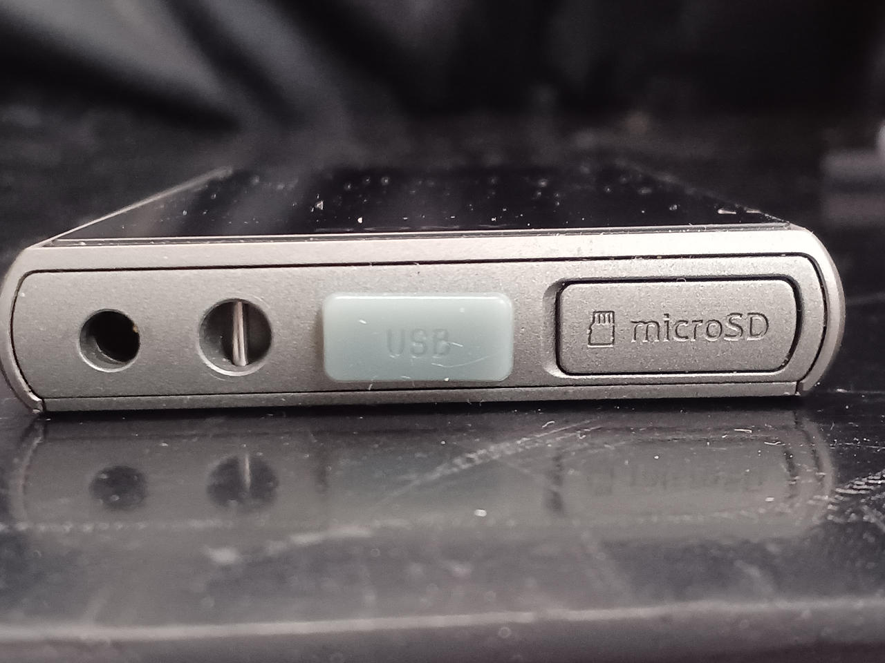 端子カバー装着時