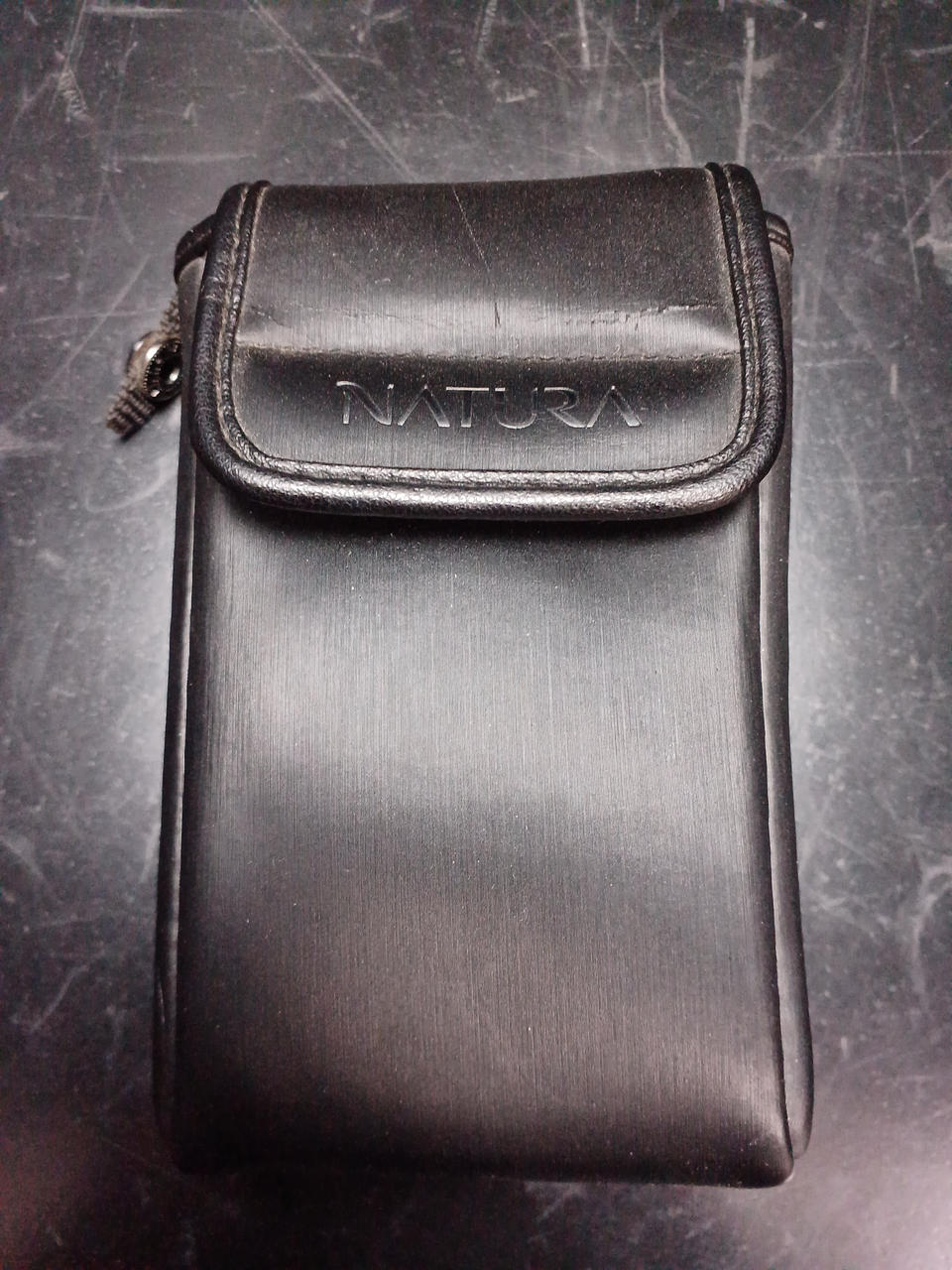 タバコ臭が少しあります。