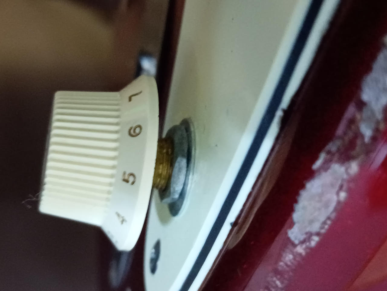 toneノブのプッシュ/プル可能