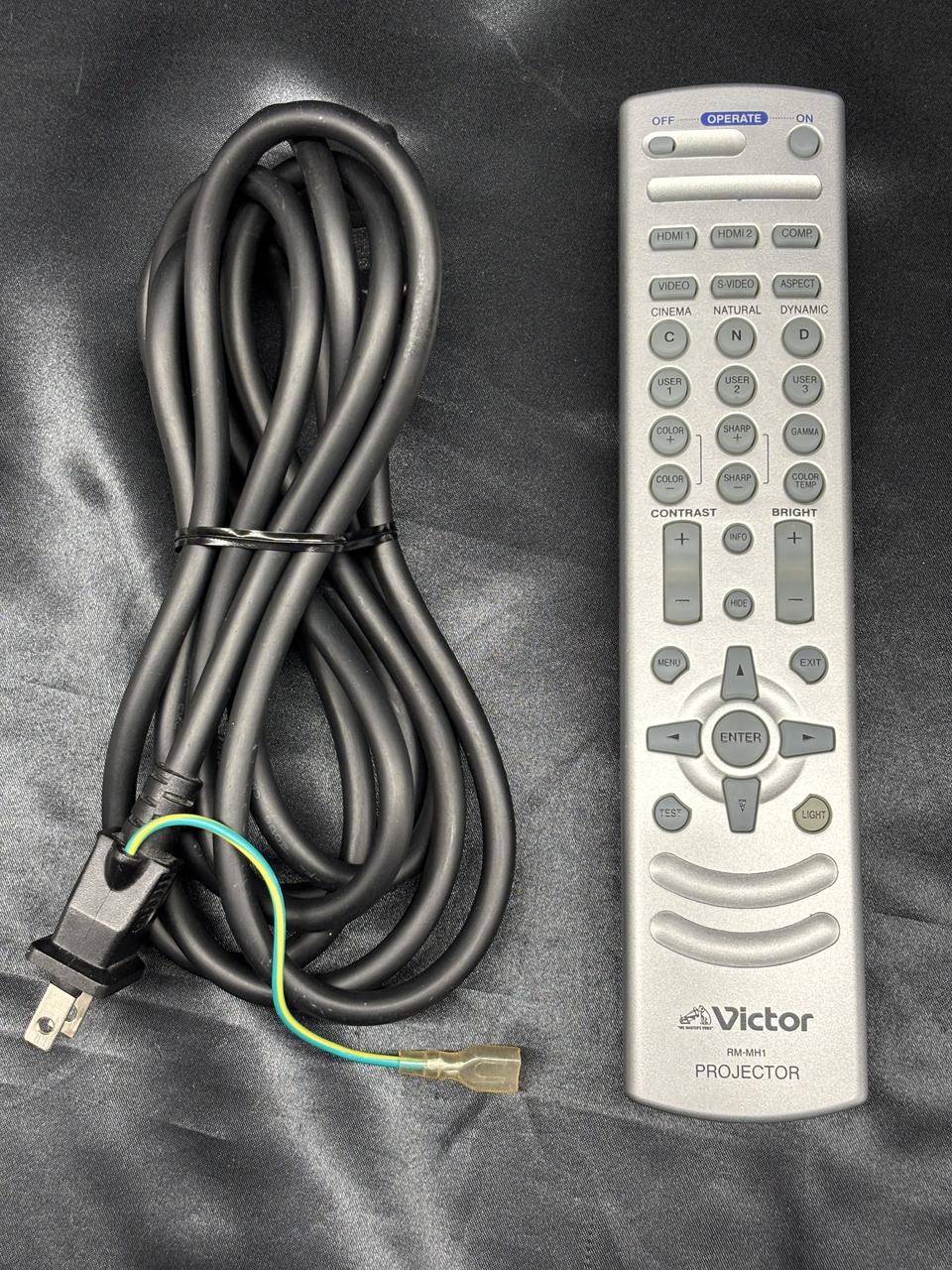 未使用品　Vidda m2 プロ　プロジェクター VERSOS◇プロジェクター/VS-P01S// : セカンドストリートYahoo